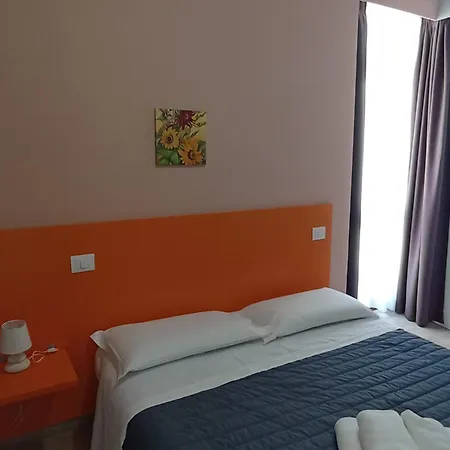Girasole לינה וארוחת בוקר 2*